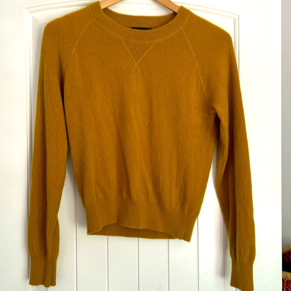 Quince crew neck 100% cashmere sweater